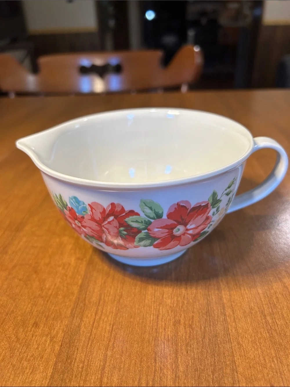 Pioneer Woman Floral Measuring Cup in Red and Green